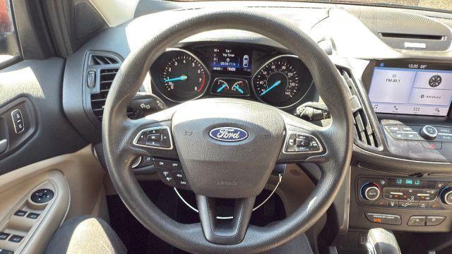 Photo of 2018 Red Ford Escape
