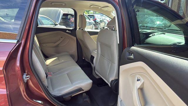 Photo of 2018 Red Ford Escape