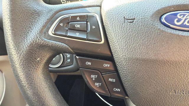 Photo of 2018 Red Ford Escape