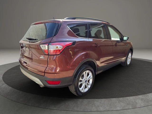 Photo of 2018 Red Ford Escape