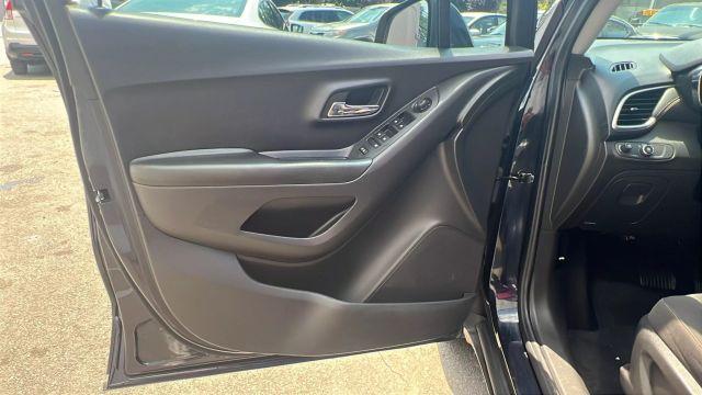 Photo of 2021 Blue Chevrolet Trax