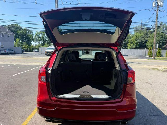Photo of 2016 Red Buick Envision