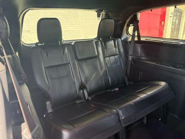Photo of 2017 Black Dodge Grand Caravan