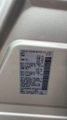 Photo of 2017 Silver Nissan Pathfinder