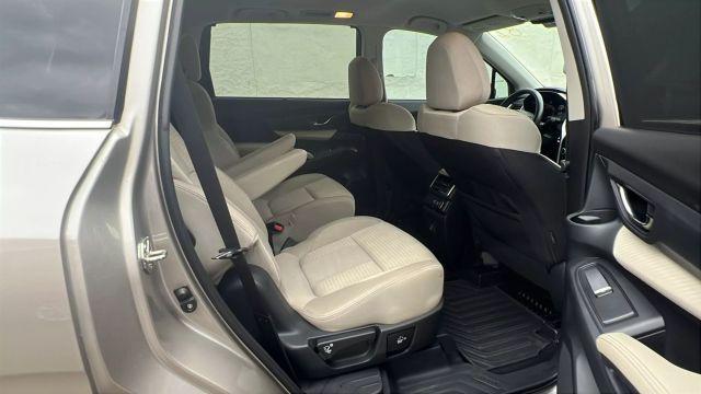 Photo of 2019 Tungsten Metallic Subaru Ascent