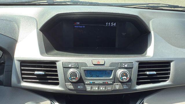 Photo of 2013 Silver Honda Odyssey