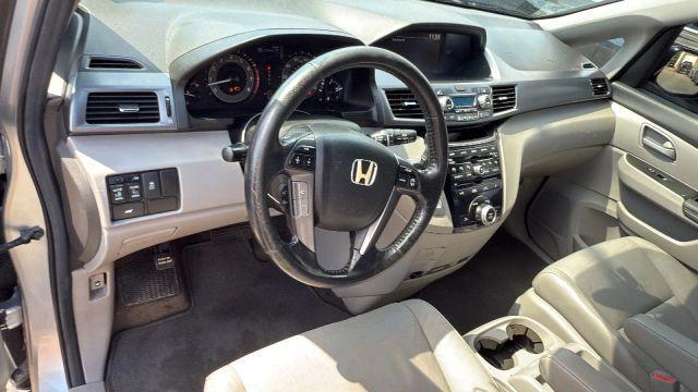 Photo of 2013 Silver Honda Odyssey