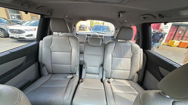 Photo of 2013 Silver Honda Odyssey