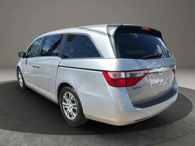 Photo of 2013 Silver Honda Odyssey