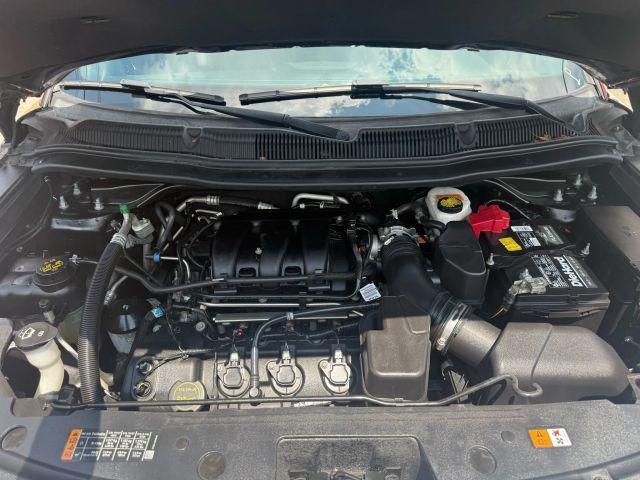 Photo of 2018 Black Ford Explorer