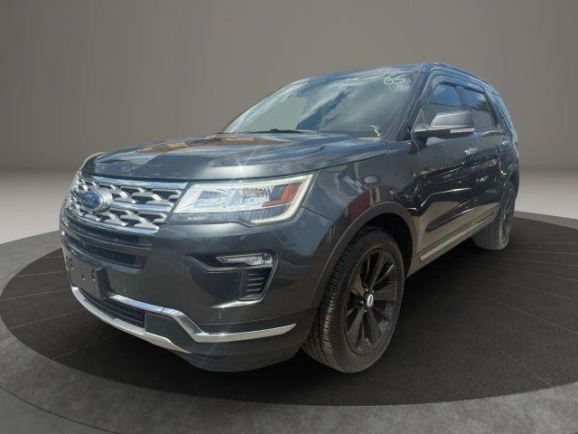 Photo of 2018 Black Ford Explorer