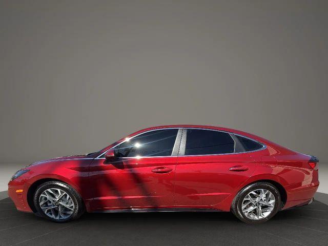 Photo of 2023 Red Hyundai SONATA