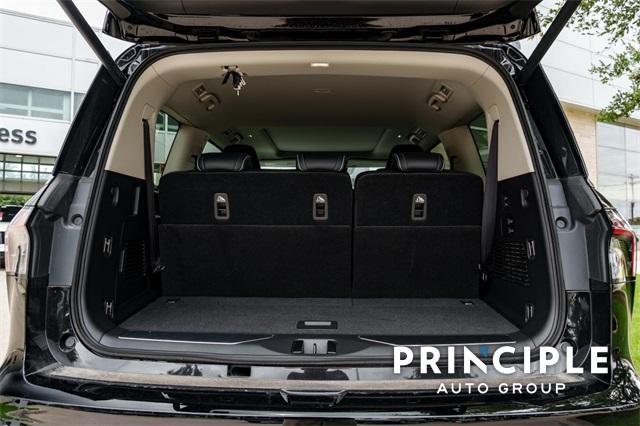 Photo of 2025 Black Obsidian INFINITI QX80