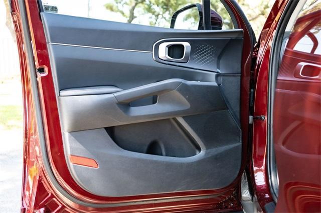 Photo of 2025 Red Kia Sorento