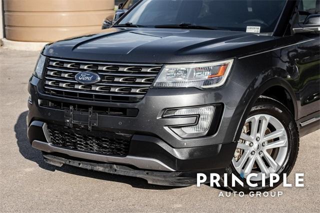Photo of 2016 Magnetic Ford Explorer