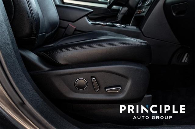 Photo of 2016 Magnetic Ford Explorer
