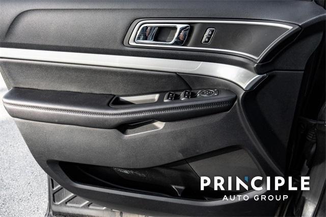 Photo of 2016 Magnetic Ford Explorer