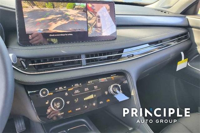 Photo of 2025 Deep Bordeaux INFINITI QX60