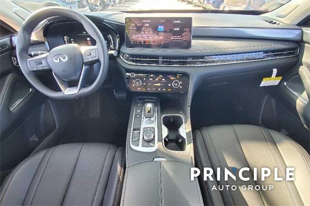 Photo of 2025 Deep Bordeaux INFINITI QX60