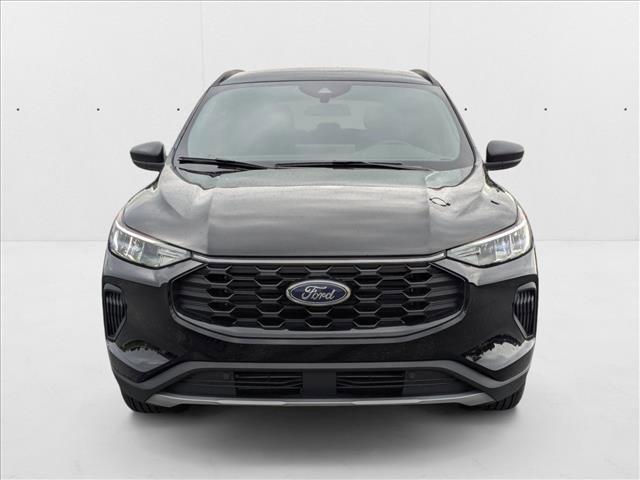 Photo of 2025 Agate Black Metallic Ford Escape