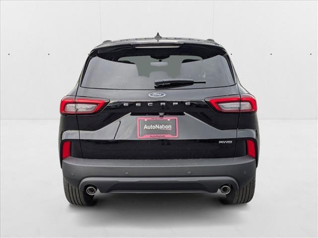 Photo of 2025 Agate Black Metallic Ford Escape