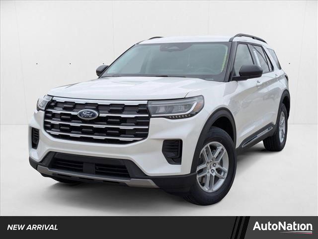 Photo of 2025 Star White Metallic Tri-Coat Ford Explorer