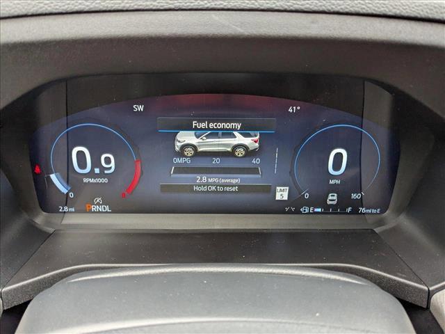 Photo of 2025 Star White Metallic Tri-Coat Ford Explorer