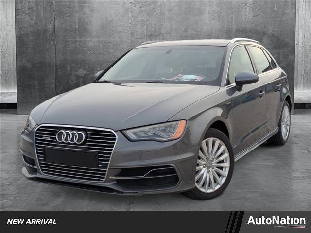 Photo of 2016 Dakota Gray Metallic Audi A3 e-tron
