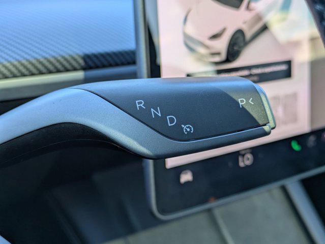 Photo of 2021 Pearl White Multi-Coat Tesla Model Y