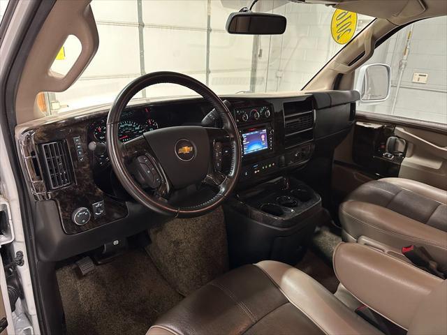 Photo of 2016 Summit White Chevrolet Express 2500