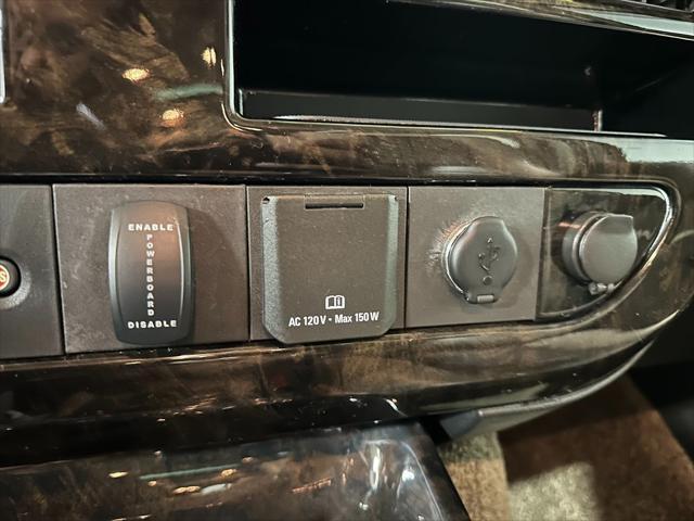 Photo of 2016 Summit White Chevrolet Express 2500
