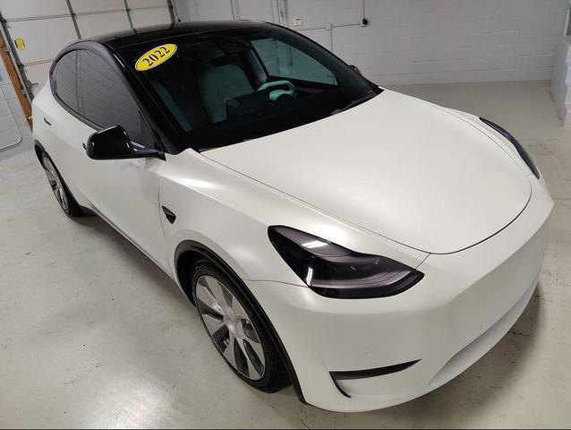 Photo of 2022 Pearl White Multi-Coat Tesla Model Y