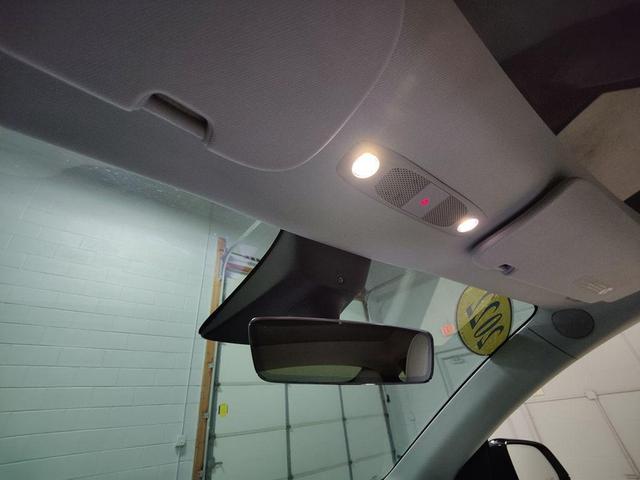 Photo of 2022 Pearl White Multi-Coat Tesla Model Y