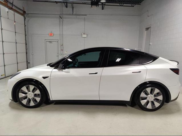 Photo of 2022 Pearl White Multi-Coat Tesla Model Y