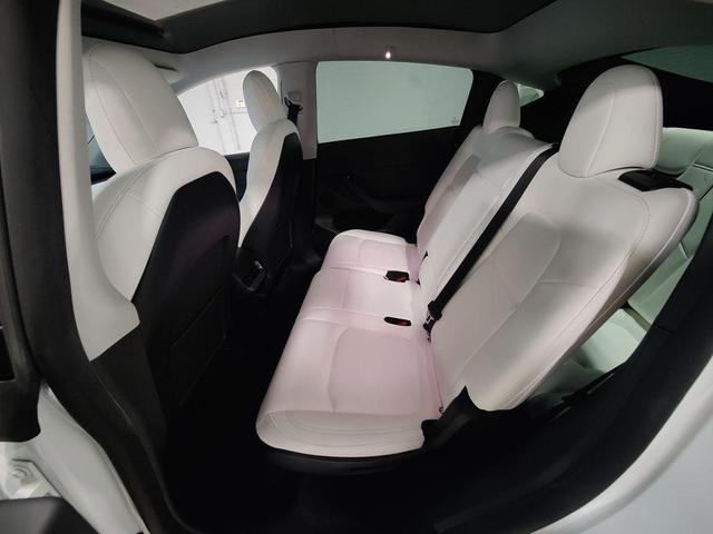 Photo of 2022 Pearl White Multi-Coat Tesla Model Y