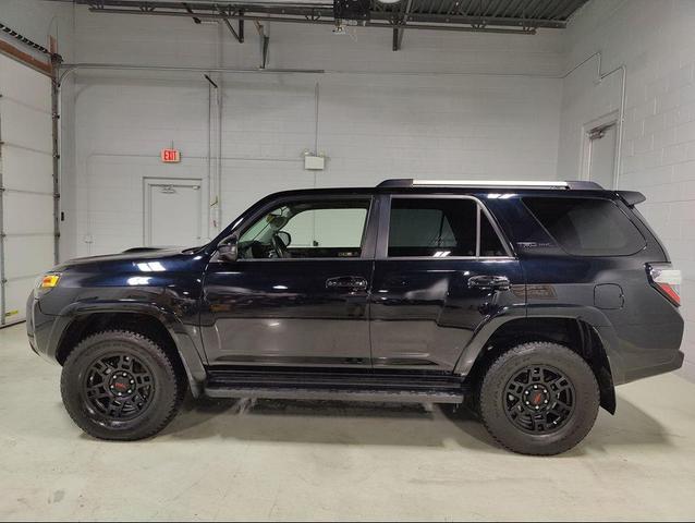 Photo of 2015 Attitude Black Metallic Toyota 4Runner