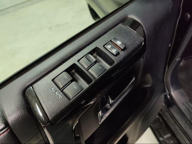 Photo of 2015 Attitude Black Metallic Toyota 4Runner