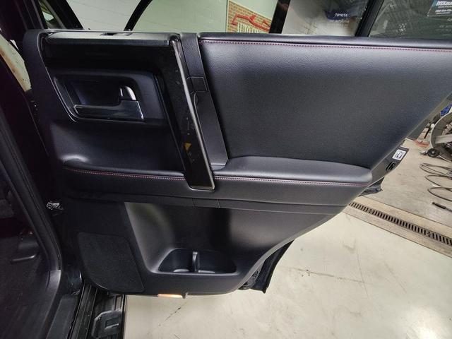 Photo of 2015 Attitude Black Metallic Toyota 4Runner