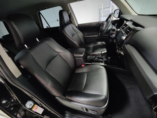 Photo of 2015 Attitude Black Metallic Toyota 4Runner