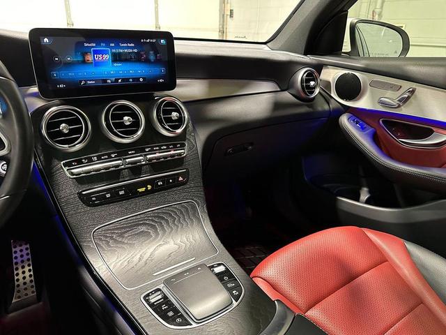 Photo of 2022 Polar White Mercedes-Benz GLC 300