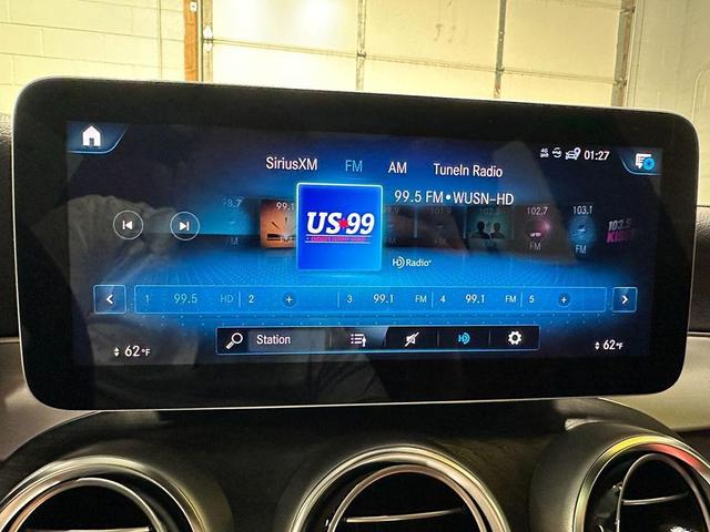 Photo of 2022 Polar White Mercedes-Benz GLC 300