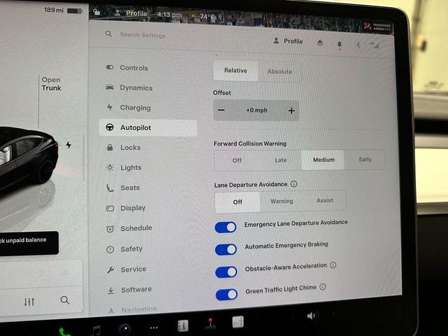 Photo of 2022 Solid Black Tesla Model 3
