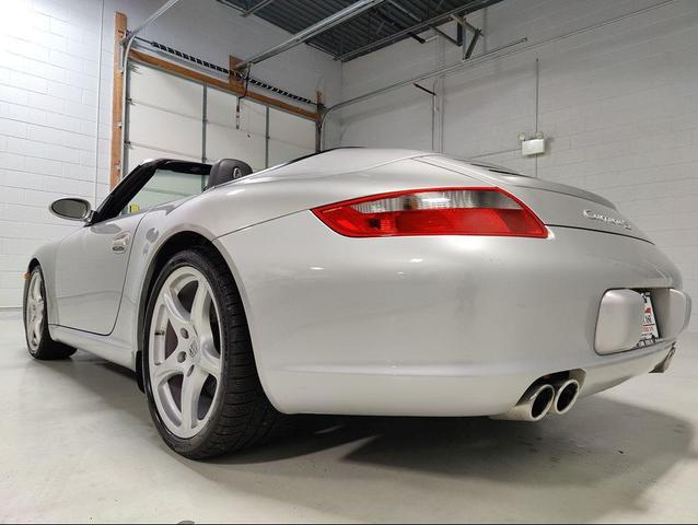 Photo of 2008 Arctic Silver Metallic Porsche 911