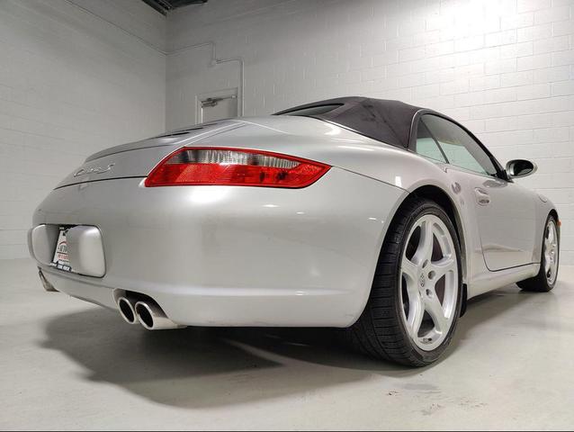 Photo of 2008 Arctic Silver Metallic Porsche 911