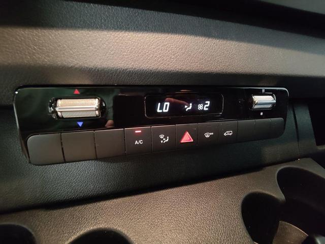 Photo of 2022 Arctic White Mercedes-Benz Sprinter 2500