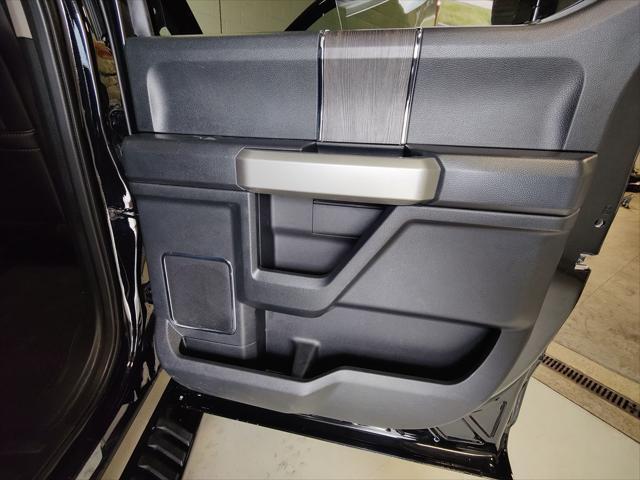 Photo of 2021 Agate Black Metallic Ford F-350