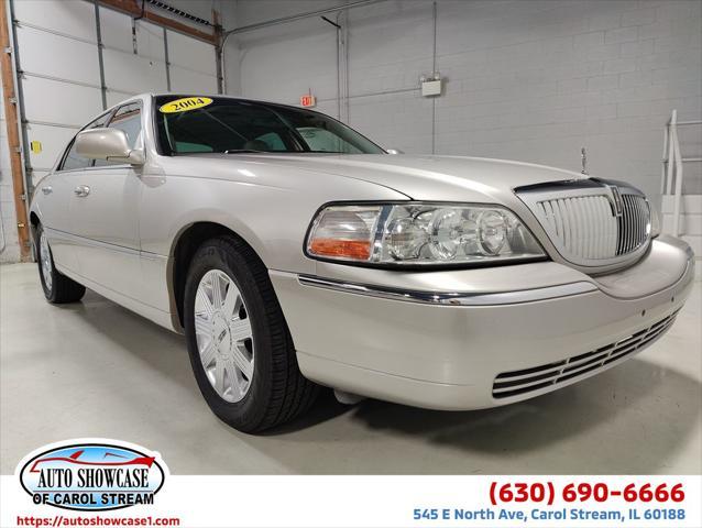 2004 Lincoln Town Car