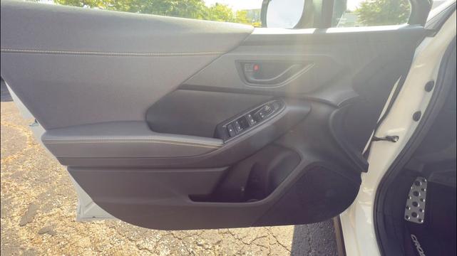 Photo of 2025 Crystal White Pearl Subaru Crosstrek