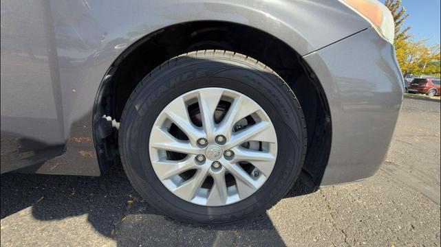 Photo of 2013 Winter Gray Toyota Prius Plug-in