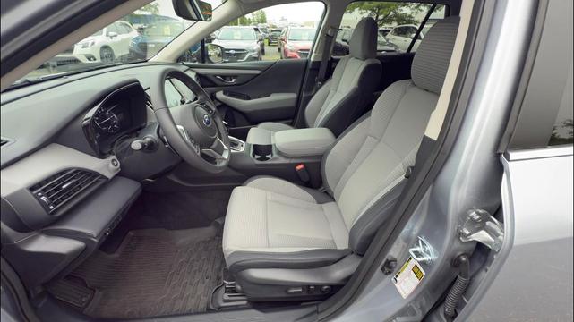 Photo of 2025 Ice Silver Subaru Outback